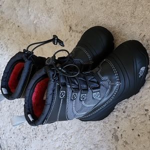 Kids snow boots
